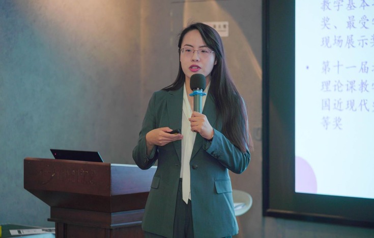 20240318-五周年,这是,清华答卷-赵青松 摄-张牧云分享清华90后思政课教师成长的5年.png